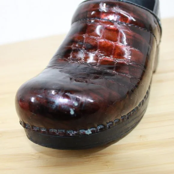 DANSKO Women's Brown Croc Print Patent Professional Clogs Shoes Size 37 / 7 - Picture 11 of 11
